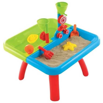 Photo of free Sand and water table (Chells SG2) #1