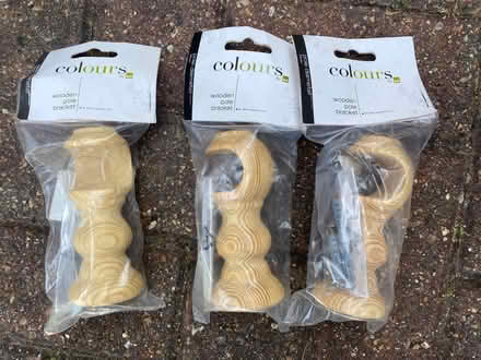 Photo of free 28mm wooden curtain pole brackets (Caversham RG4) #1