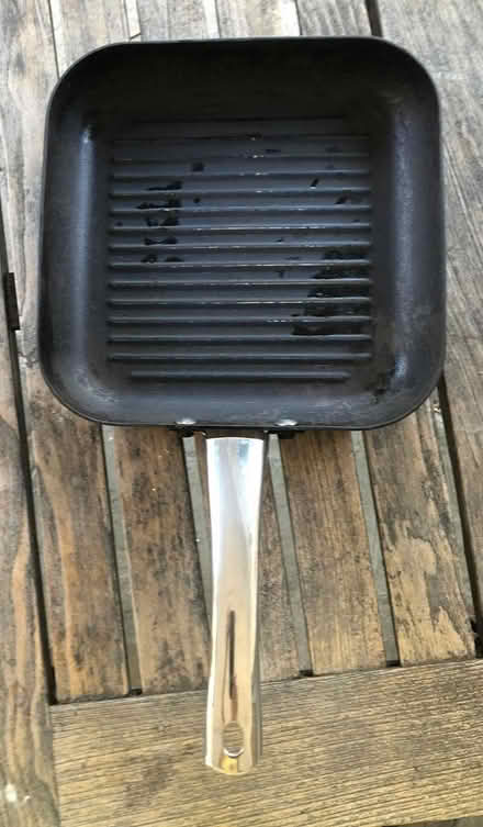 Photo of free Square griddle frying pan (Marton) #1