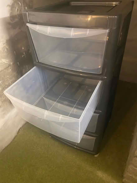 Photo of free Storage unit (Reigate) #2
