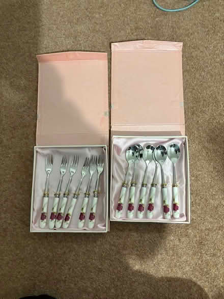 Photo of free Dessert forks and spoons (Bramhall SK7) #1
