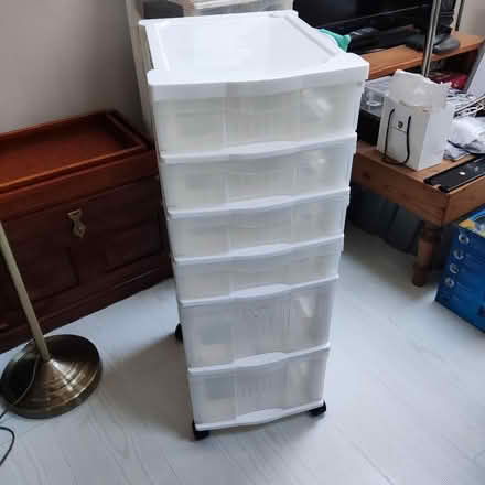 Photo of free Plastic chest of drawers (Great Moor SK2) #1