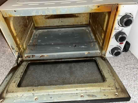 Photo of free Broken timer toaster oven (Chiswick W4) #2