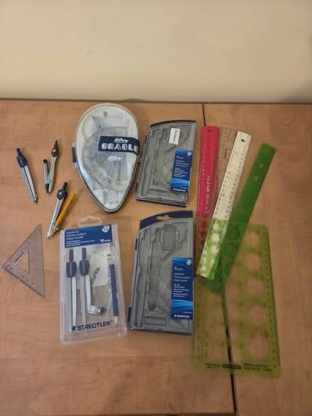 Photo of free Math set items & rulers (Alta Vista) #1