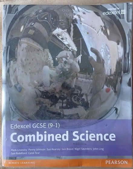 Photo of free GCSE Combined Science textbook (Bartley Green B32) #1