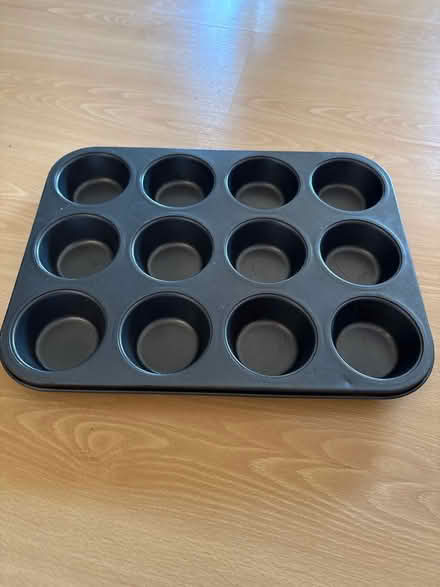 Photo of free Cake pan (Turnford EN10) #1