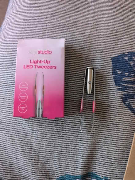 Photo of free Tweezers with light (Swinton M27) #1