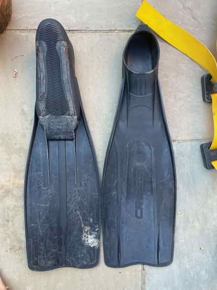 Photo of free diving / snorkeling equipment (Flackwell Heath HP10) #2