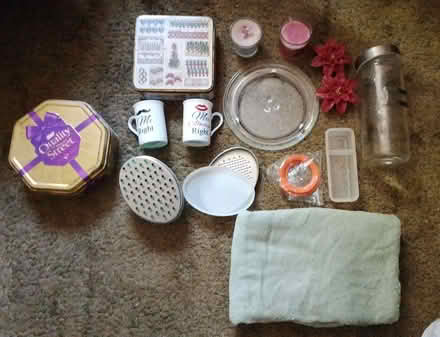 Photo of free Household and kitchen bits (Ewshot GU10) #1