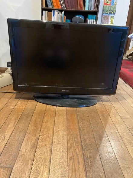 Photo of free Samsung TV. Not smart or HD (Tonbridge TN10) #1