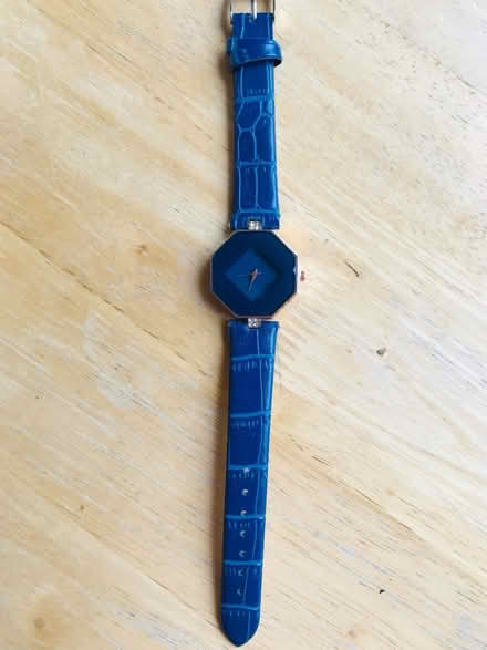 Photo of free Women’s watch (Upper East Side) #1