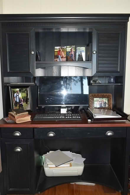 Photo of free Matching Desk and Cabinet (3231 Vineyard Ave) #2