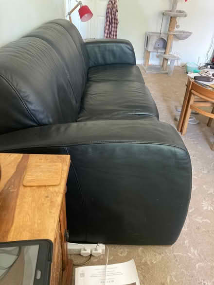 Photo of free Dansk design large leather sofa (Stanford-Le-Hope SS17) #2