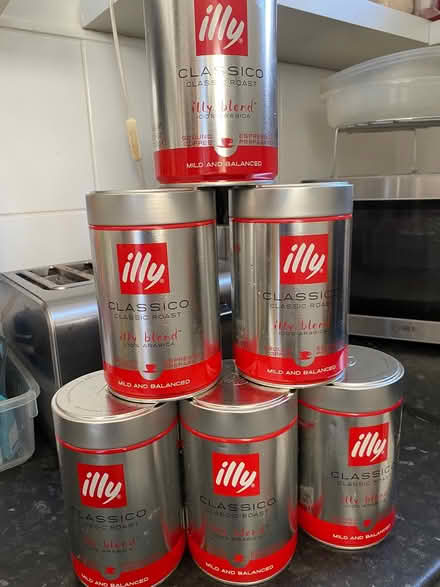 Photo of free ‘illy Coffee Tins (empty!) (Margate CT9) #1