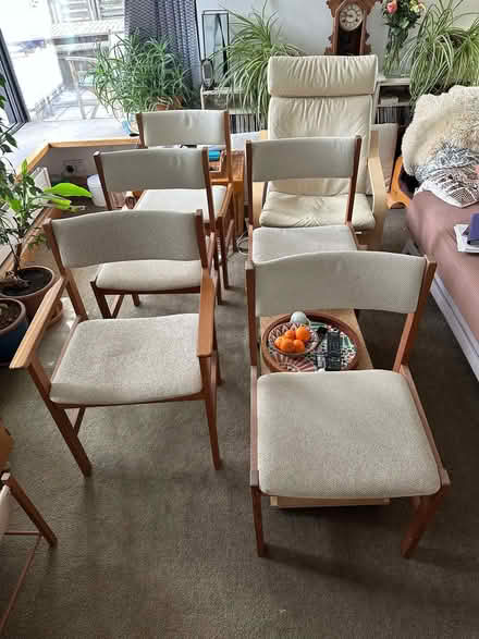 Photo of free Teak extendable dining table set with six chairs. (Norham Manor OX2) #3