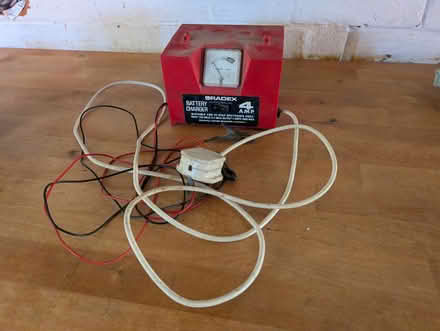 Photo of free Battery charger (West Farleigh ME15) #1