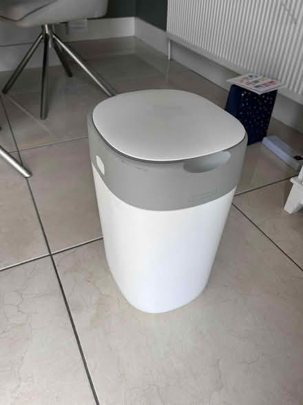 Photo of free Nappy Bin (D18) #2