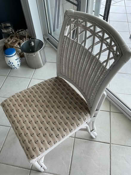 Photo of free Dining Room Table (85th Street Ocean City, MD) #3