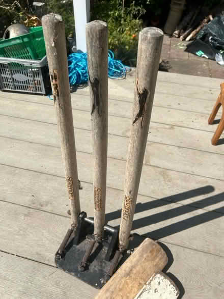 Photo of free Cricket set (Pennhill BH14) #3