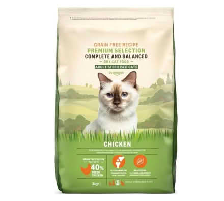 Photo of free 3kg cat food (WF3 Stanley) #1