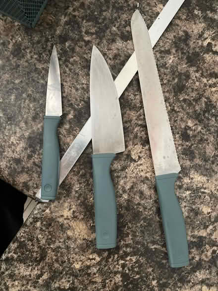 Photo of free Full set of cutlery (Stepney E1) #1