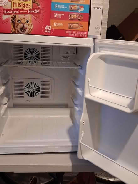 Photo of free None working 1.7 cu ft mini fridge (Beacon Hill) #2
