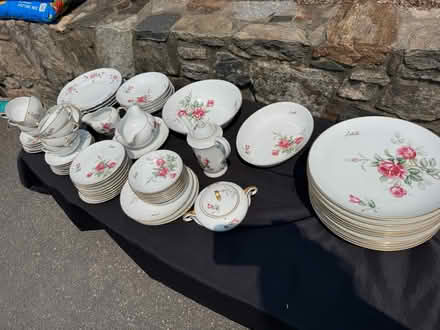 Photo of free Wentworth China partial set (Hartsdale NY near Trader Joe’s) #1
