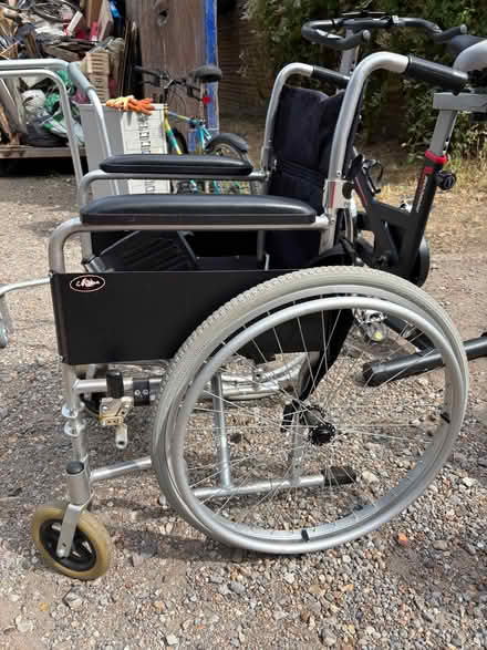 Photo of free Wheel chair (Roehampton SW15) #2
