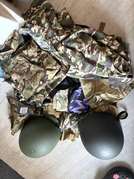 Photo of free Mixed boys tactical/combat gear (SM6 9ES) #1