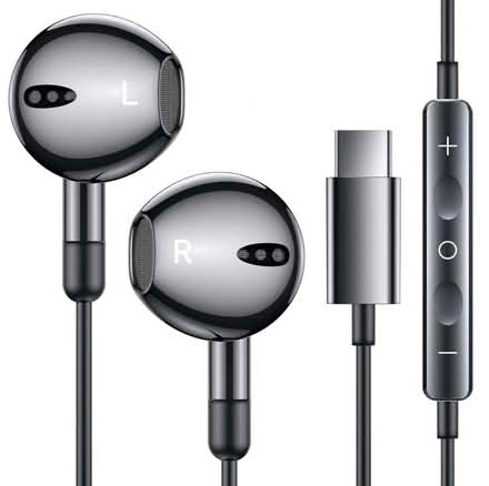 Photo of Type-C earphones (Harringay N4) #1