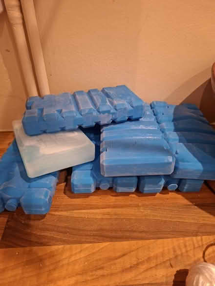 Photo of free Ice packs (Petersfield CB1) #1