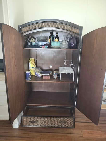 Photo of free Hutch (3231 Vineyard Ave) #2