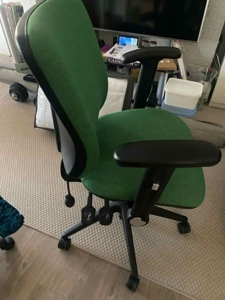 Photo of free office chair (South Beddington SM6) #2