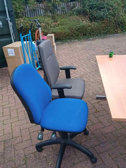 Photo of free Desk and 2 chairs (Kirk Levington TS15) #1