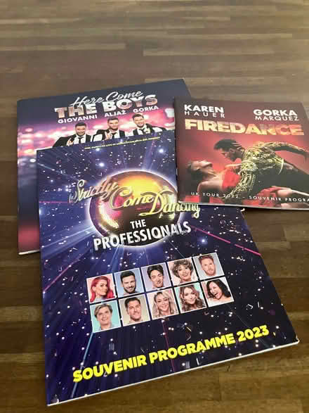 Photo of free SCD professionals merch: Tour programmes + autographed card (Weston Park BA1) #1