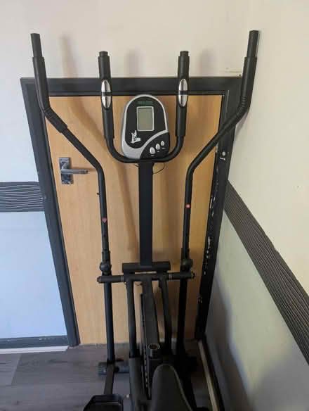 Photo of free Cross trainer (Sidley TN39) #2
