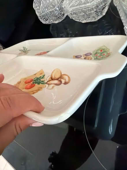 Photo of free Plate (Temple Fortune NW11) #3