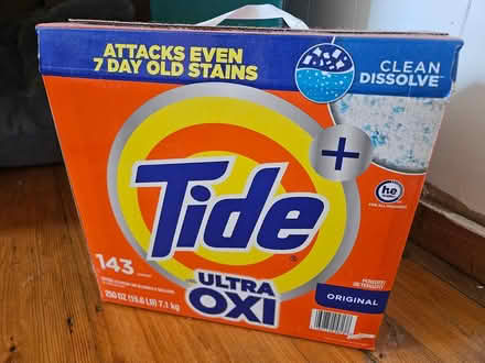 Photo of free box of Tide detergent (Roxbury) #1