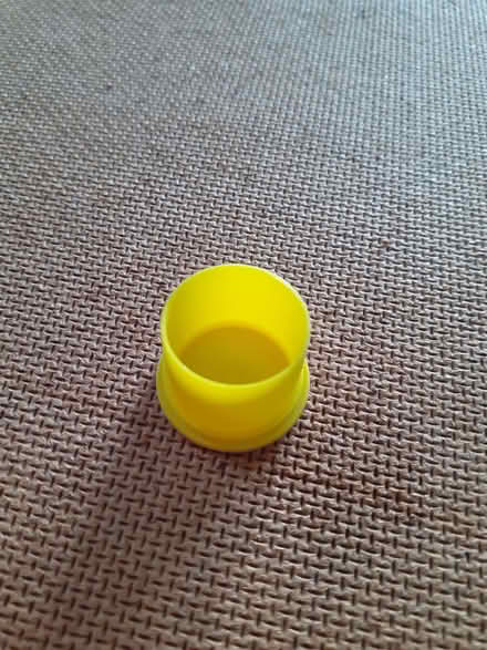 Photo of free bag of 200 approx yellow dust caps for crafts or play (Riverdene RG21) #3