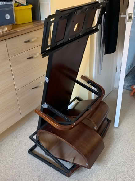 Photo of free TV stand (Leyland PR25 3) #1