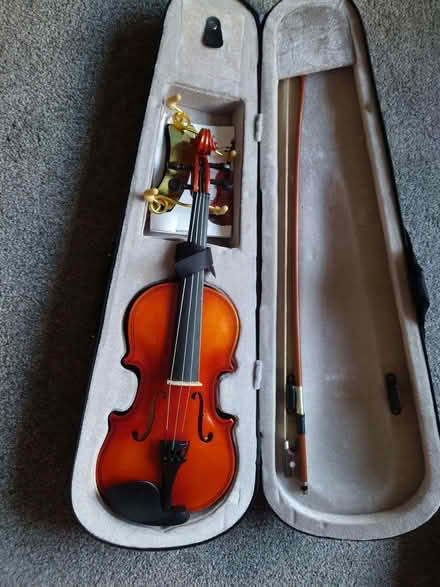 Photo of free Kids violin (Drum Brae EH4) #1