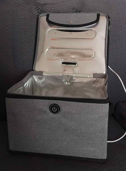 Photo of free UV-C Sterilising box (Finchley Church End N3) #1
