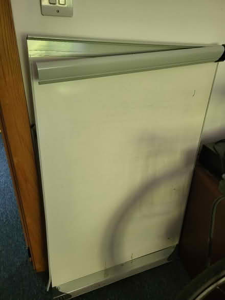 Photo of free Flipchart Whiteboard for Repair (Pontcanna CF11) #1
