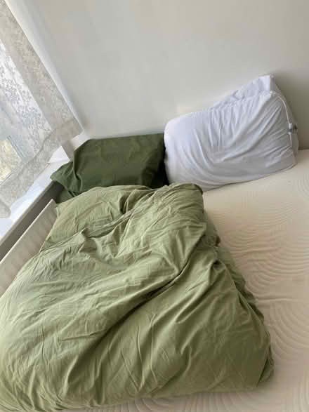 Photo of free Sheets: 4 pillows, 1 duvet (Whitechapel E1) #1