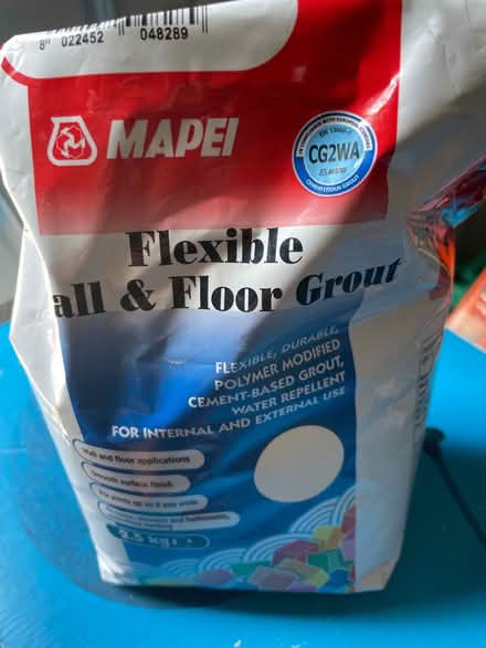 Photo of free White Grout 2.5kg (Chestergreen DE1) #1