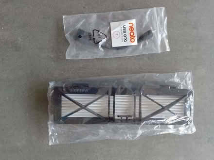 Photo of free Neato robot vacuum filter and USB cable (Northway OX3) #1