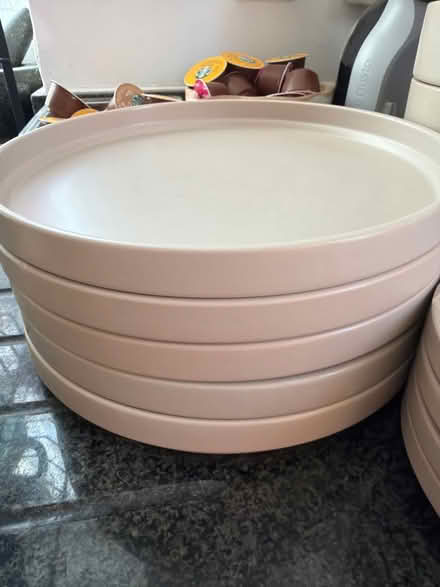 Photo of free Beige plate set (Temple Fortune NW11) #2