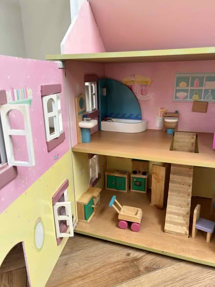 Photo of free Dolls house (West Blatchington BN3) #4