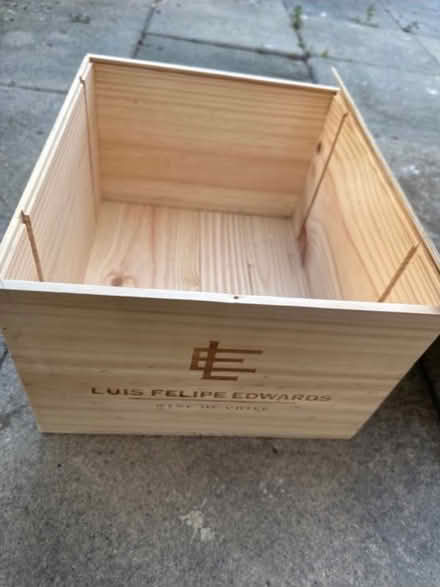 Photo of free Wooden box with lid (CO4 9 Colchester) #1