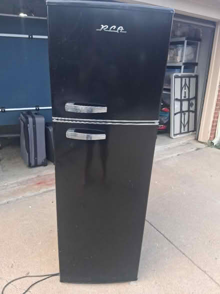 Photo of free Garage refrigerator, incline table (Plano) #2